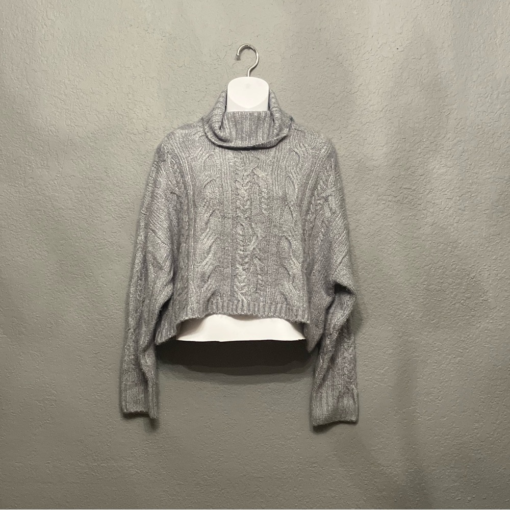 Grey crop top sweater